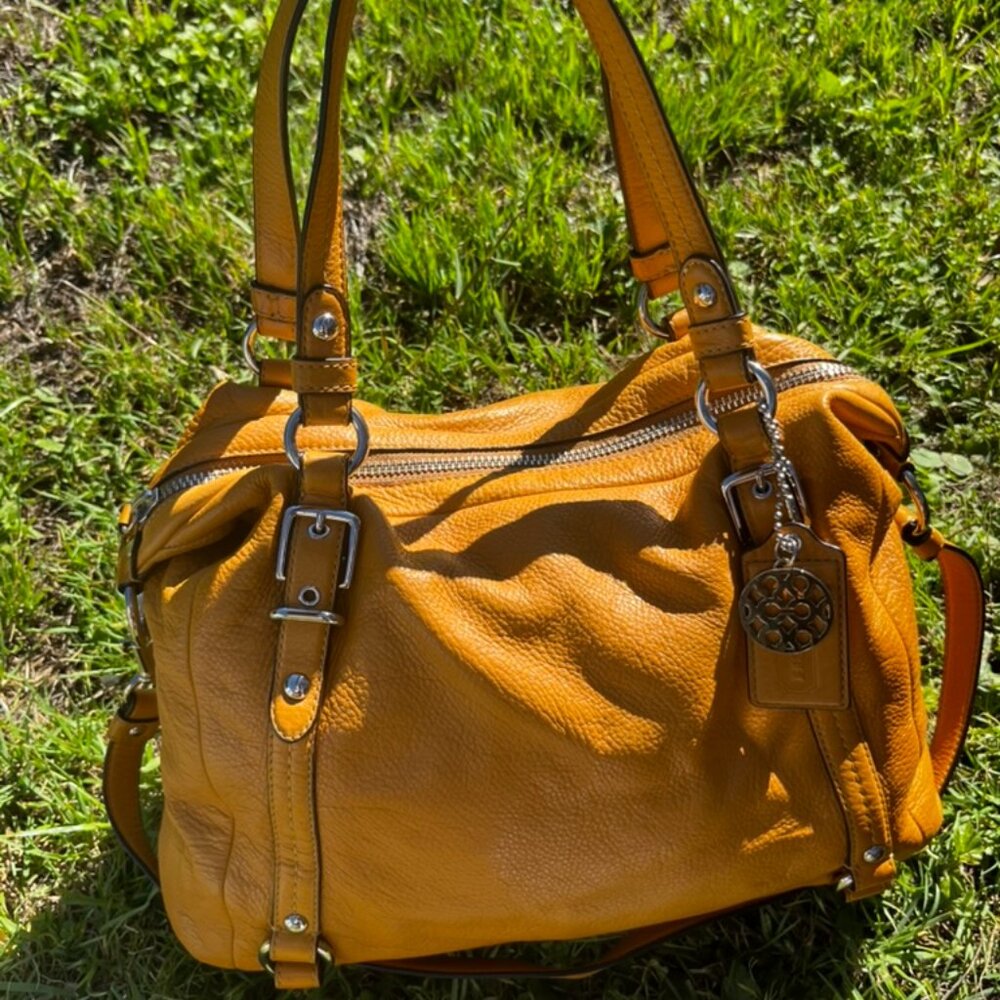 Coach Legacy Leather Shoulder Bag – Amber/Honey, Magenta Lining - Picture 2 of 6